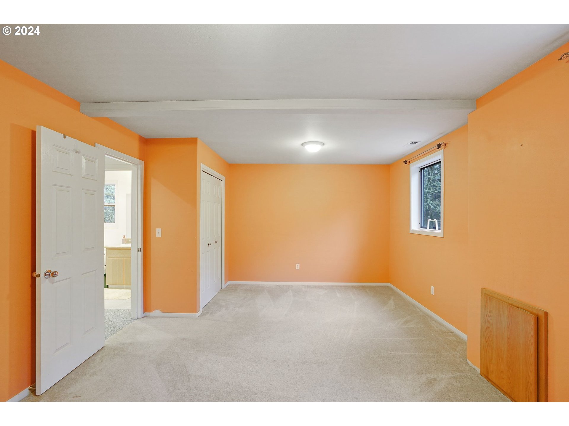 2080 Cherry Knoll Road Dallas, OR 97338 - Photo 23 of 48 a view of an empty room