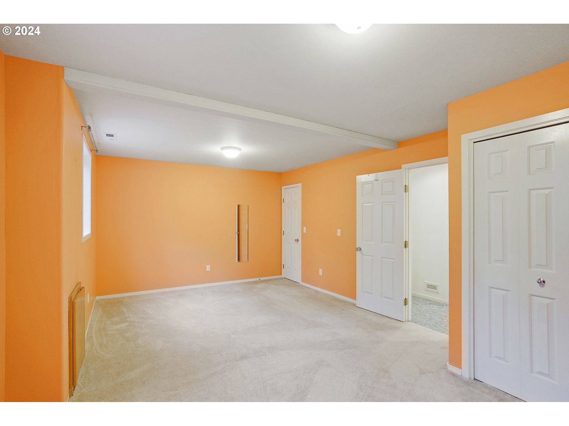 2080 Cherry Knoll Road Dallas, OR 97338 - Photo 24 of 48 a view of an empty room