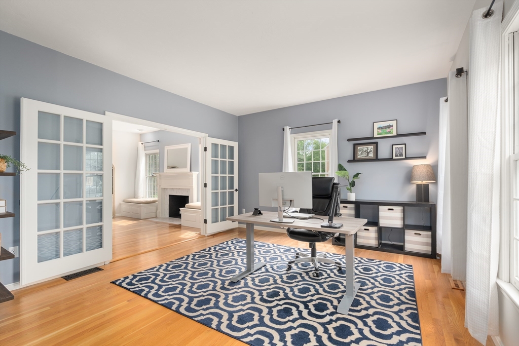 419 Hudson Road Sudbury, MA 01776 - Photo 12 of 42