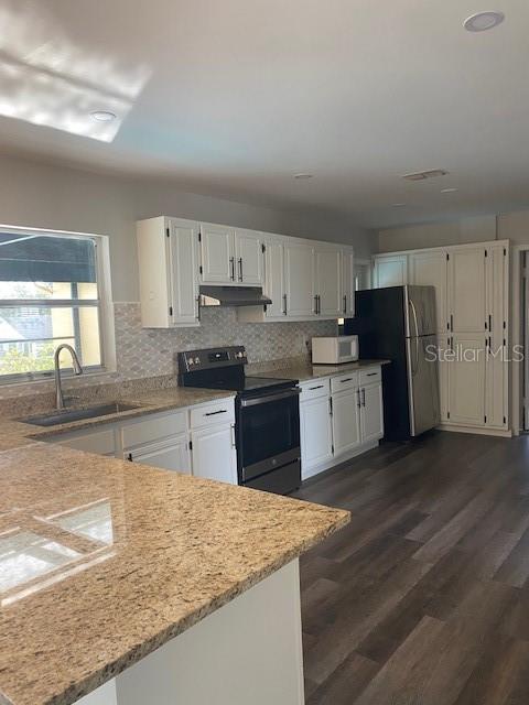 5067 Courtland Road Spring Hill, FL 34608 - Photo 11 of 44