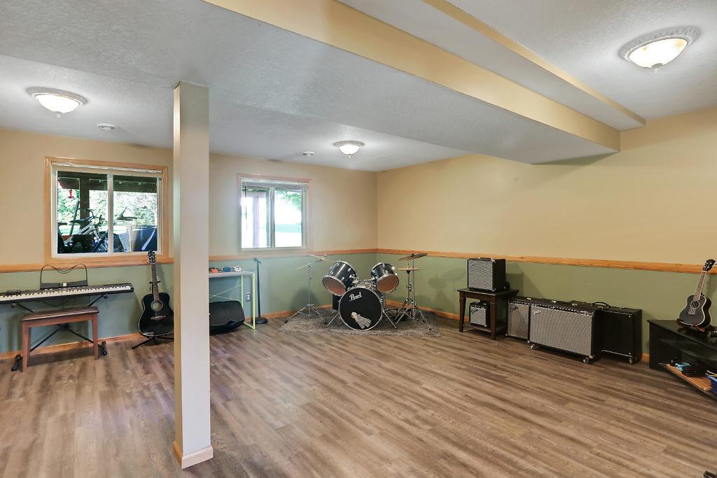 139 Linden Road Prescott, WI 54021 - Photo 15 of 27 Gallery Image 15