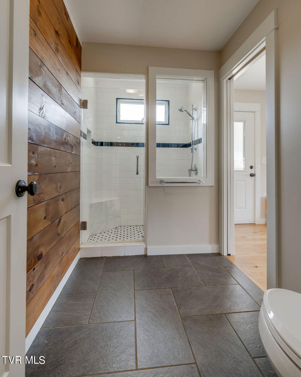 259 Bill Bennett Road Johnson City, TN 37604 - Photo 18 of 61 018