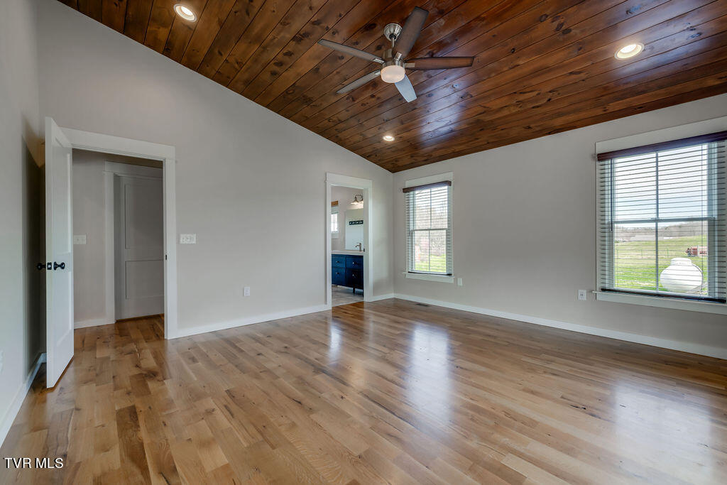 259 Bill Bennett Road Johnson City, TN 37604 - Photo 23 of 61 023