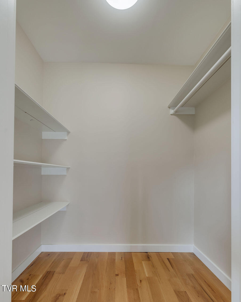 259 Bill Bennett Road Johnson City, TN 37604 - Photo 37 of 61 037