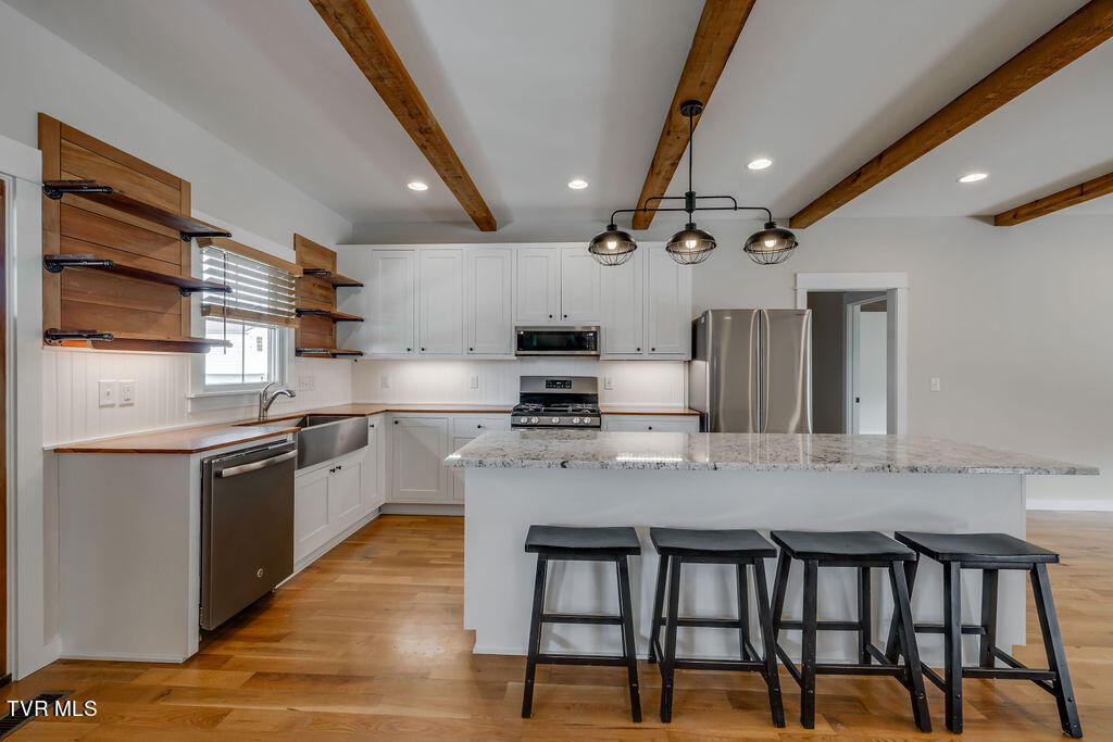 259 Bill Bennett Road Johnson City, TN 37604 - Photo 8 of 61 008