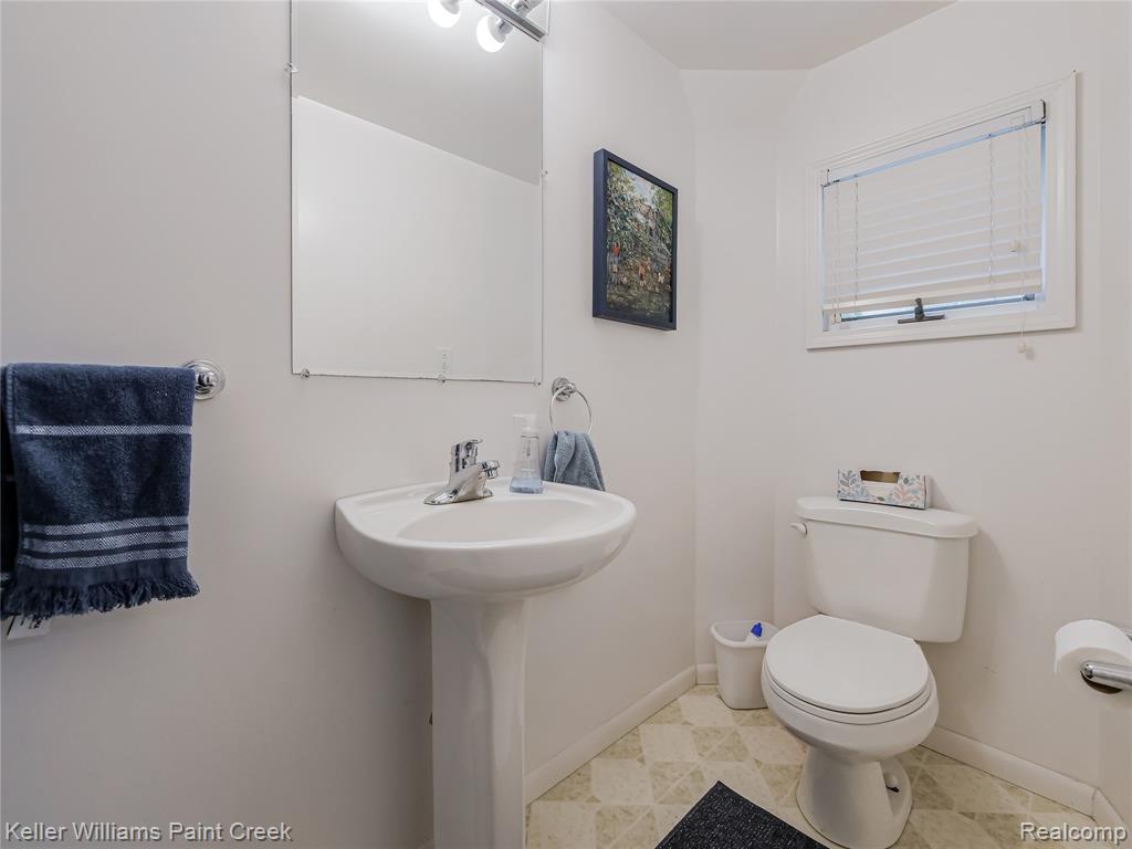 227 Ora Road Oxford, MI 48371 - Photo 24 of 60