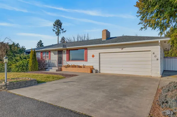 $415,000 | 609 Grelle Avenue, Lewiston, ID 83501