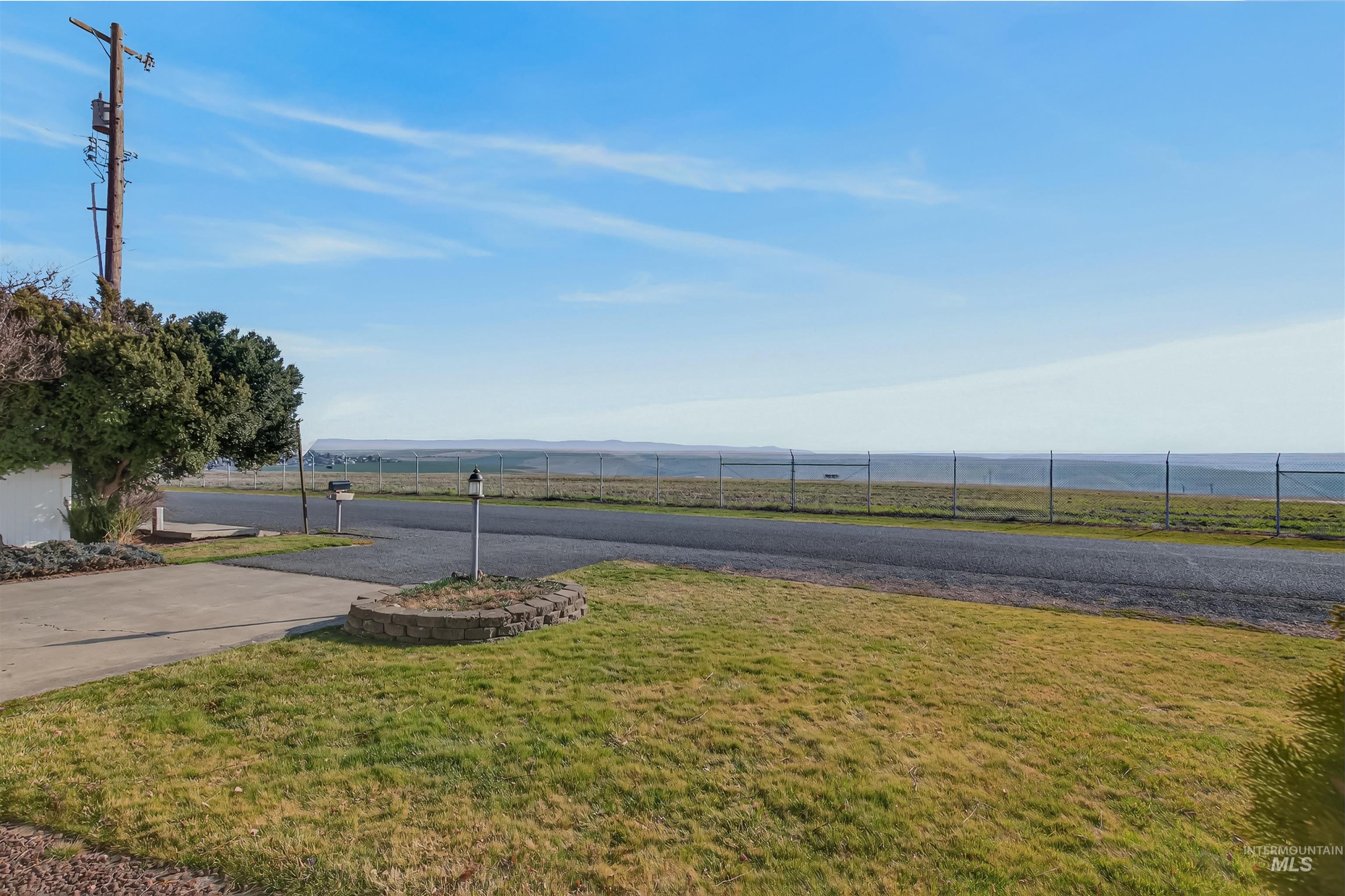 609 Grelle Avenue Lewiston, ID 83501 - Photo 3 of 48 View of road