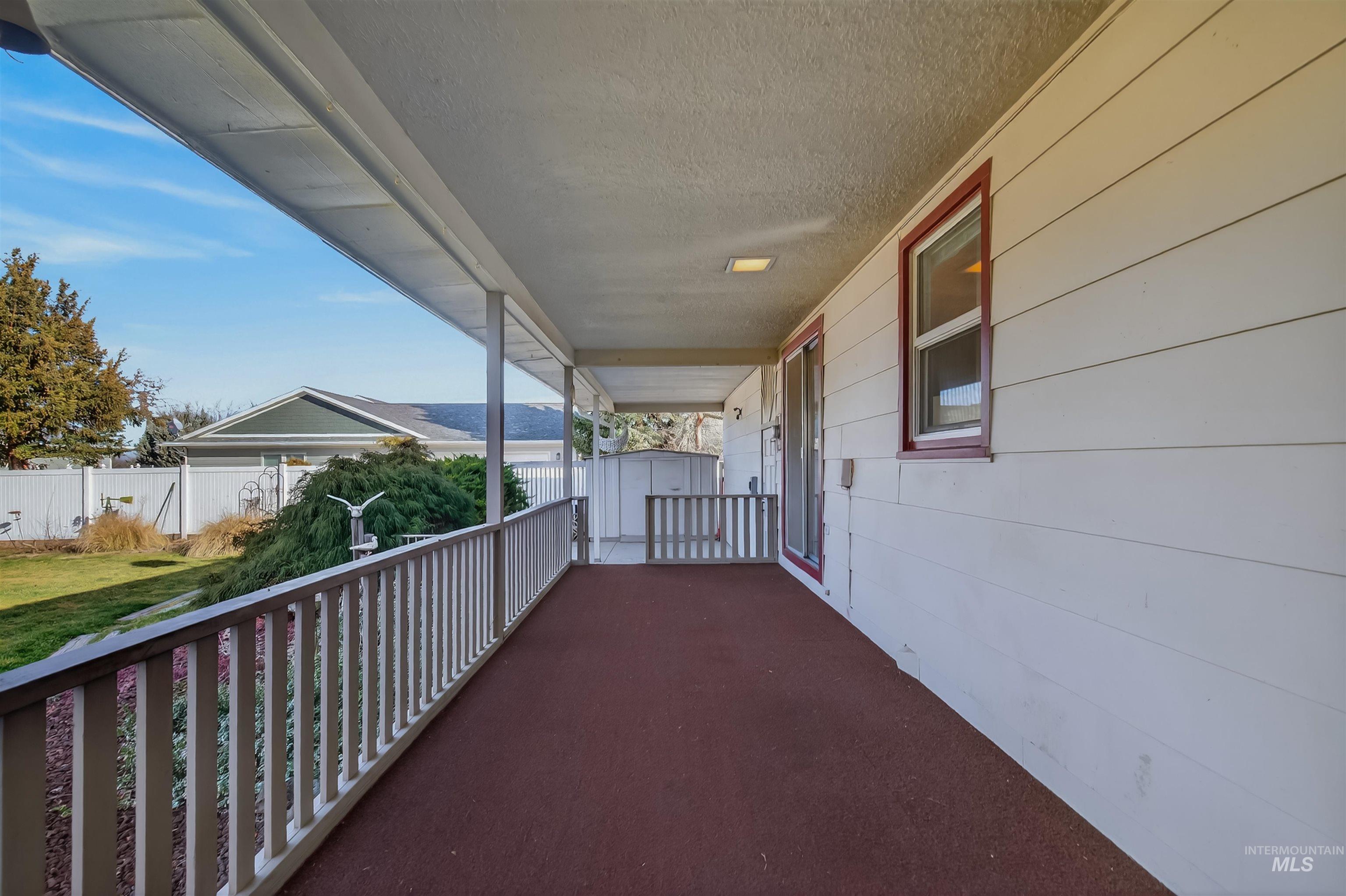 609 Grelle Avenue Lewiston, ID 83501 - Photo 36 of 48 View of covered porch