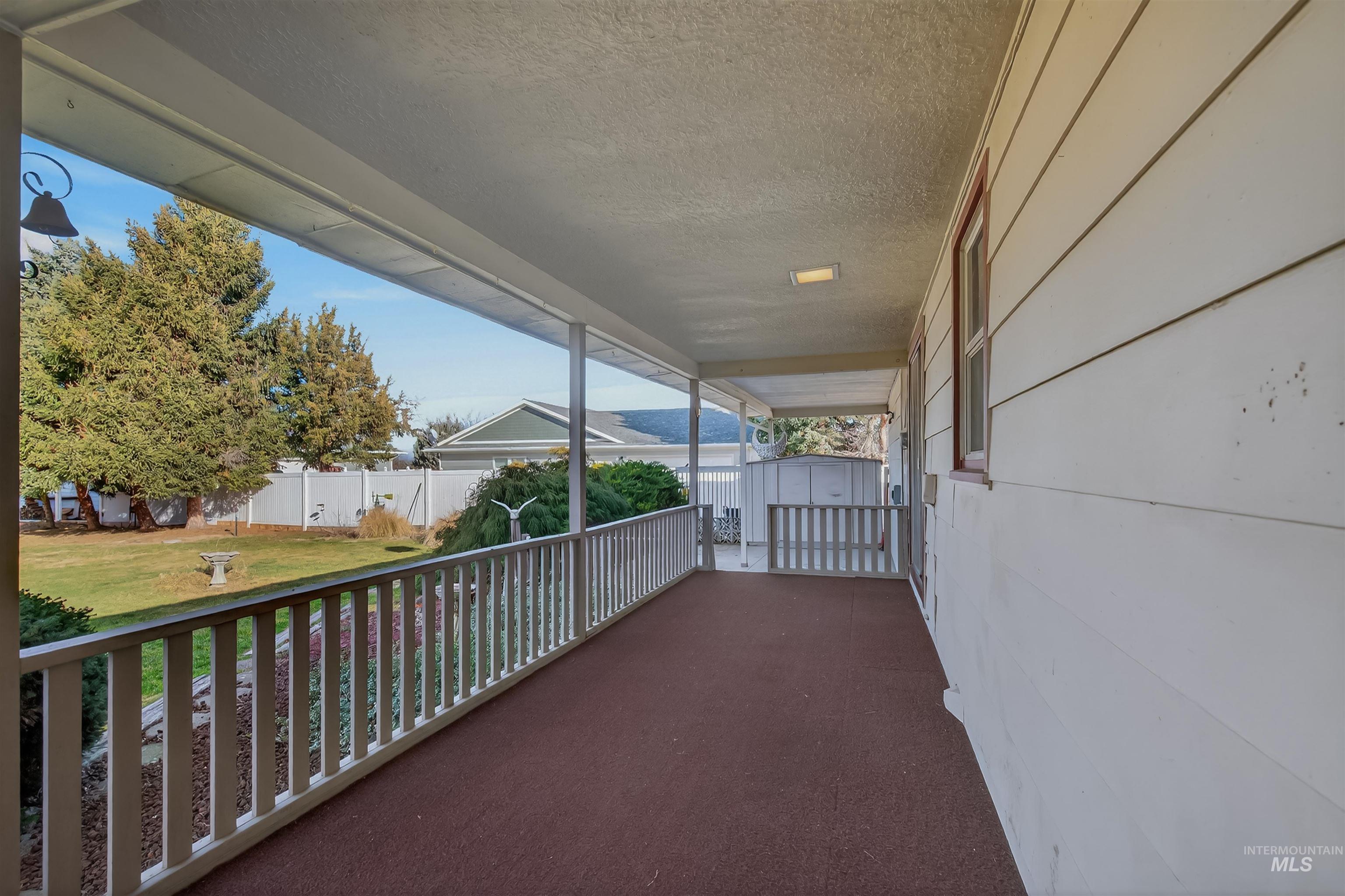 609 Grelle Avenue Lewiston, ID 83501 - Photo 37 of 48 View of porch