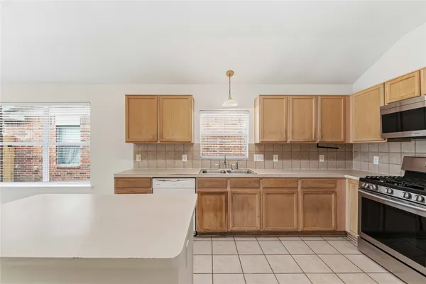 $2,000 | 21219 Somerset Park Lane, Richmond, TX 77407