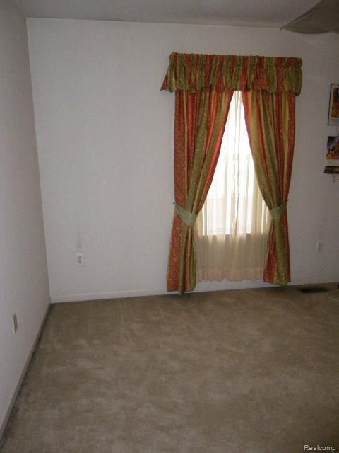 773 Woodfield Way Rochester Hills, MI 48307 - Photo 34 of 38 Gallery Image 34