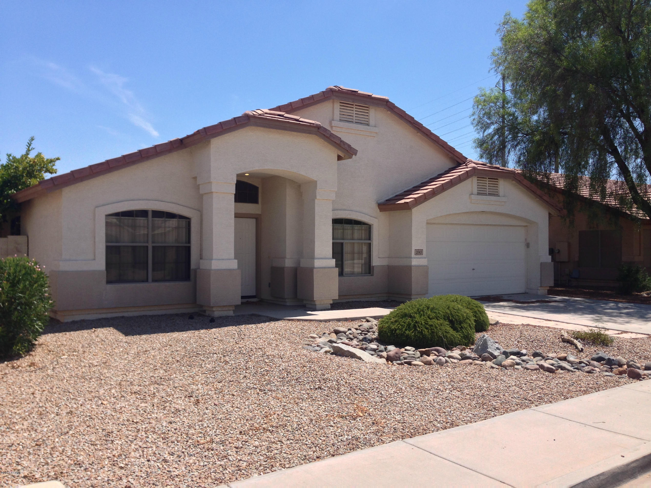 2043 East Willow Wick Road Gilbert, AZ 85296 - Photo 1 of 17 IMG_1836