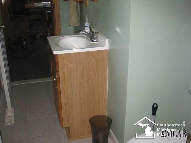 920 South Raisinville Road Monroe, MI 48161 - Photo 16 of 19