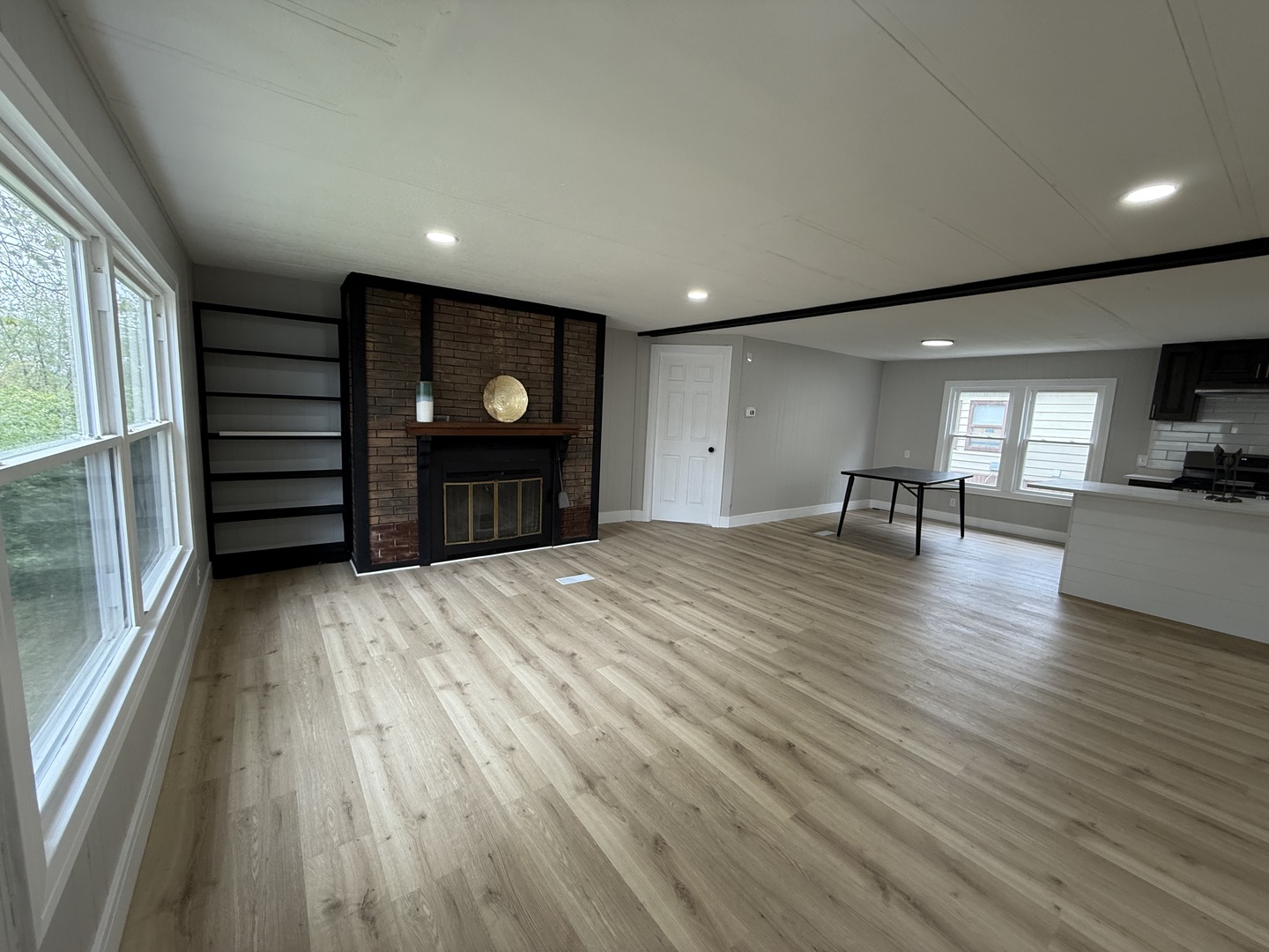 231 Blackthorn Road Matteson, IL 60443 - Photo 4 of 17 Gallery Image 4