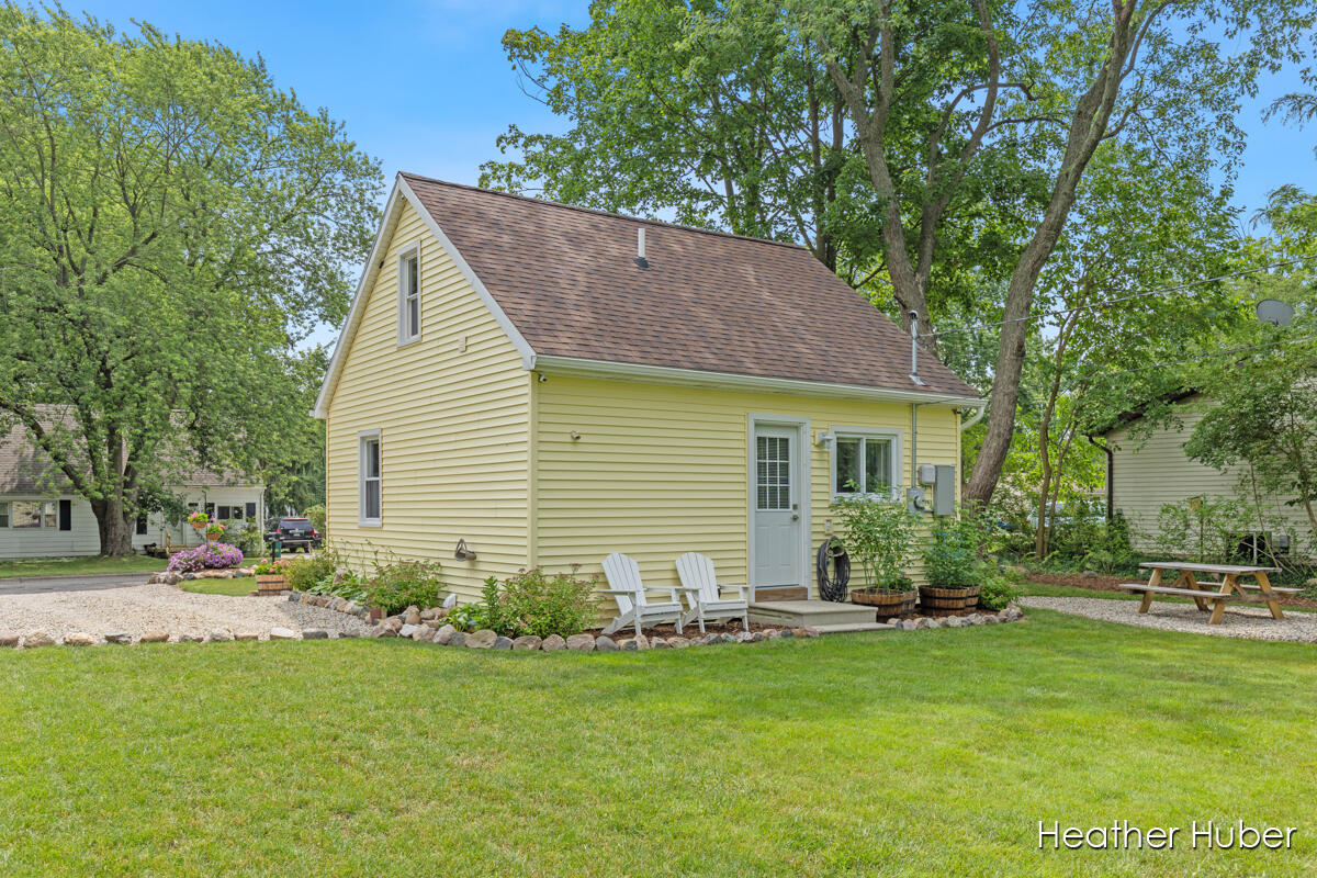 3018 Ingham Street Lansing, MI 48911 - Photo 17 of 23 IMG_1016