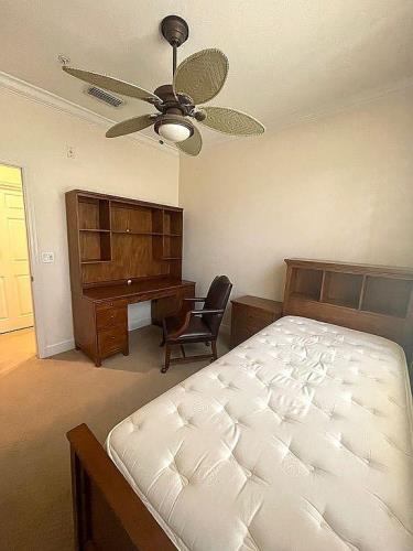 8062 Moonstone Drive Sarasota, FL 34237 - Photo 7 of 14