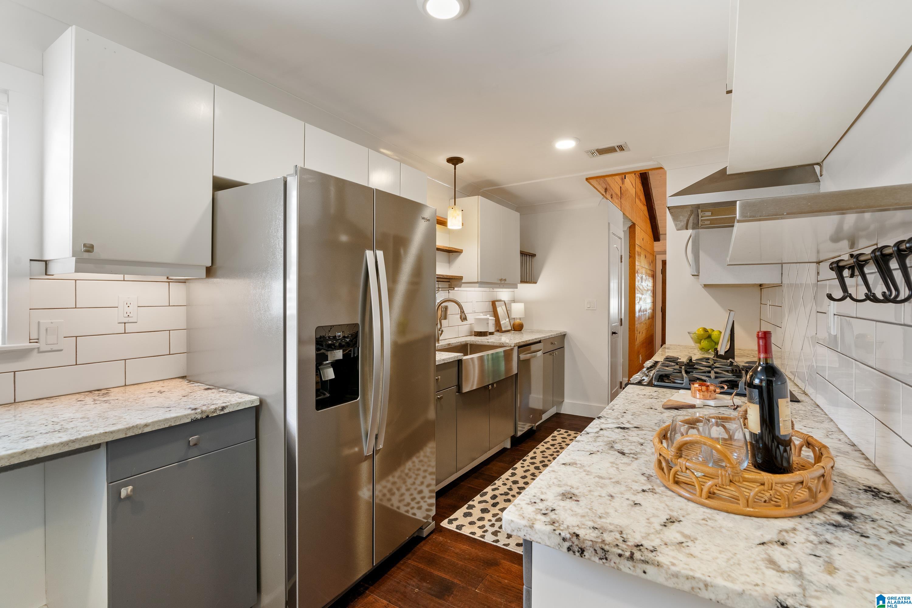607 Strathmore Road Birmingham, AL 35213 - Photo 11 of 51