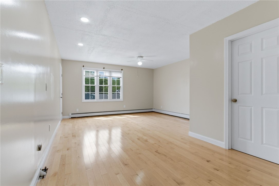 20 Killey Avenue Warwick, RI 02889 - Photo 15 of 36