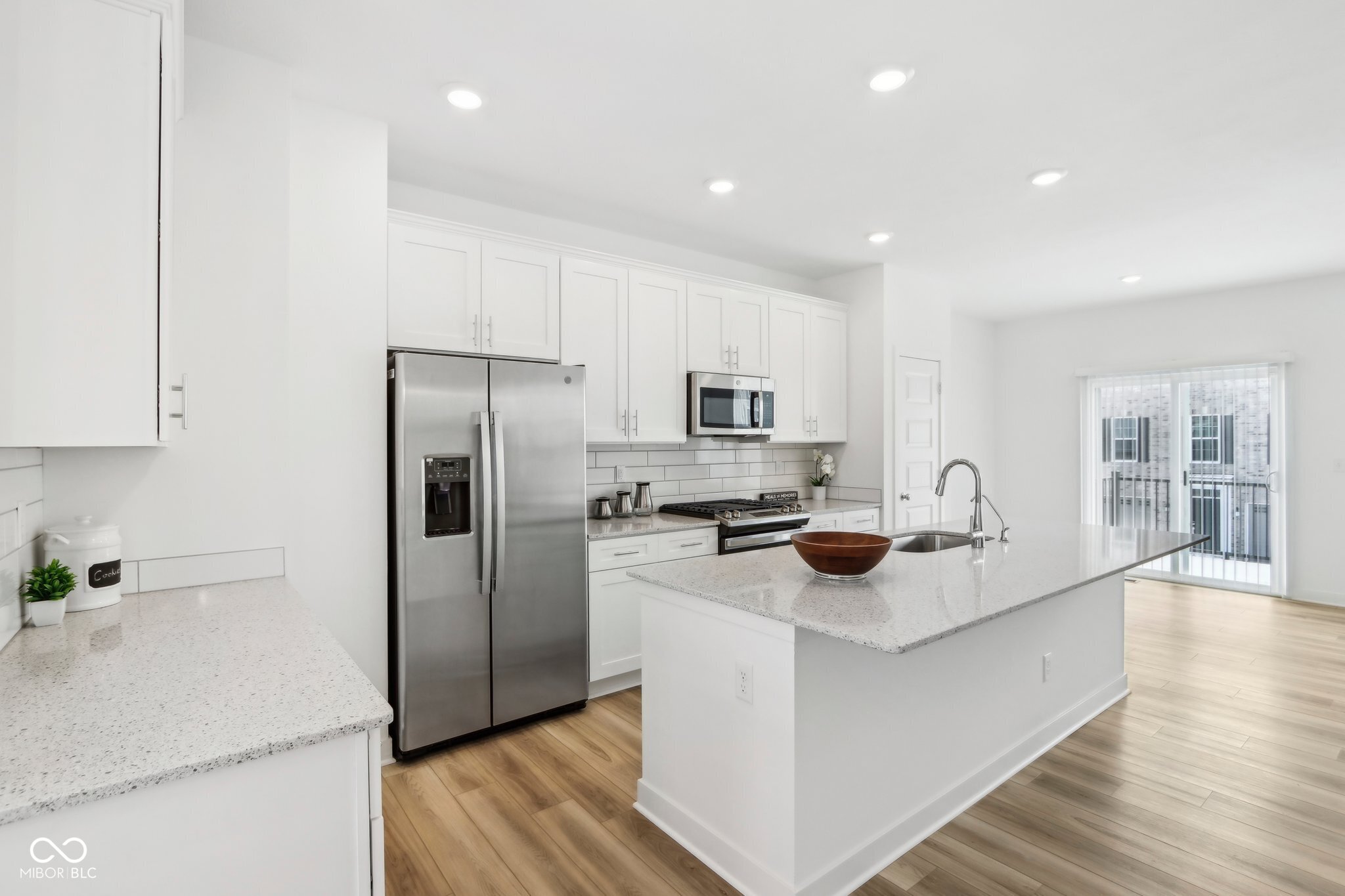 6965 Equality Boulevard Carmel, IN 46033 - Photo 5 of 38