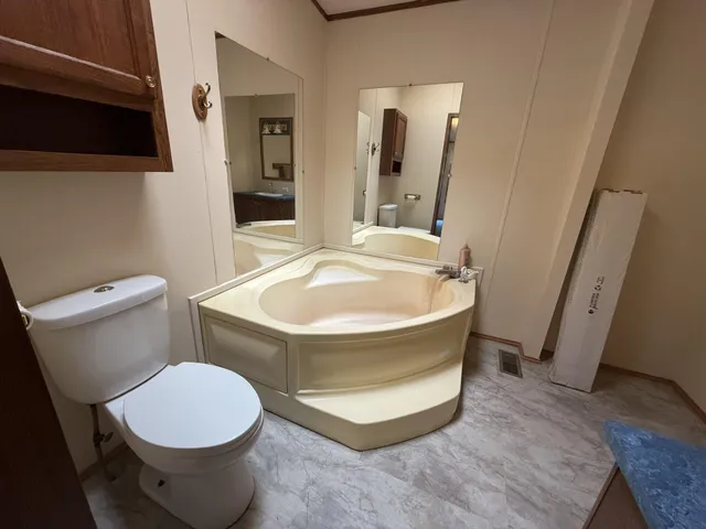 $169,000 | 21641 Lake Drive, Evart, MI 49631