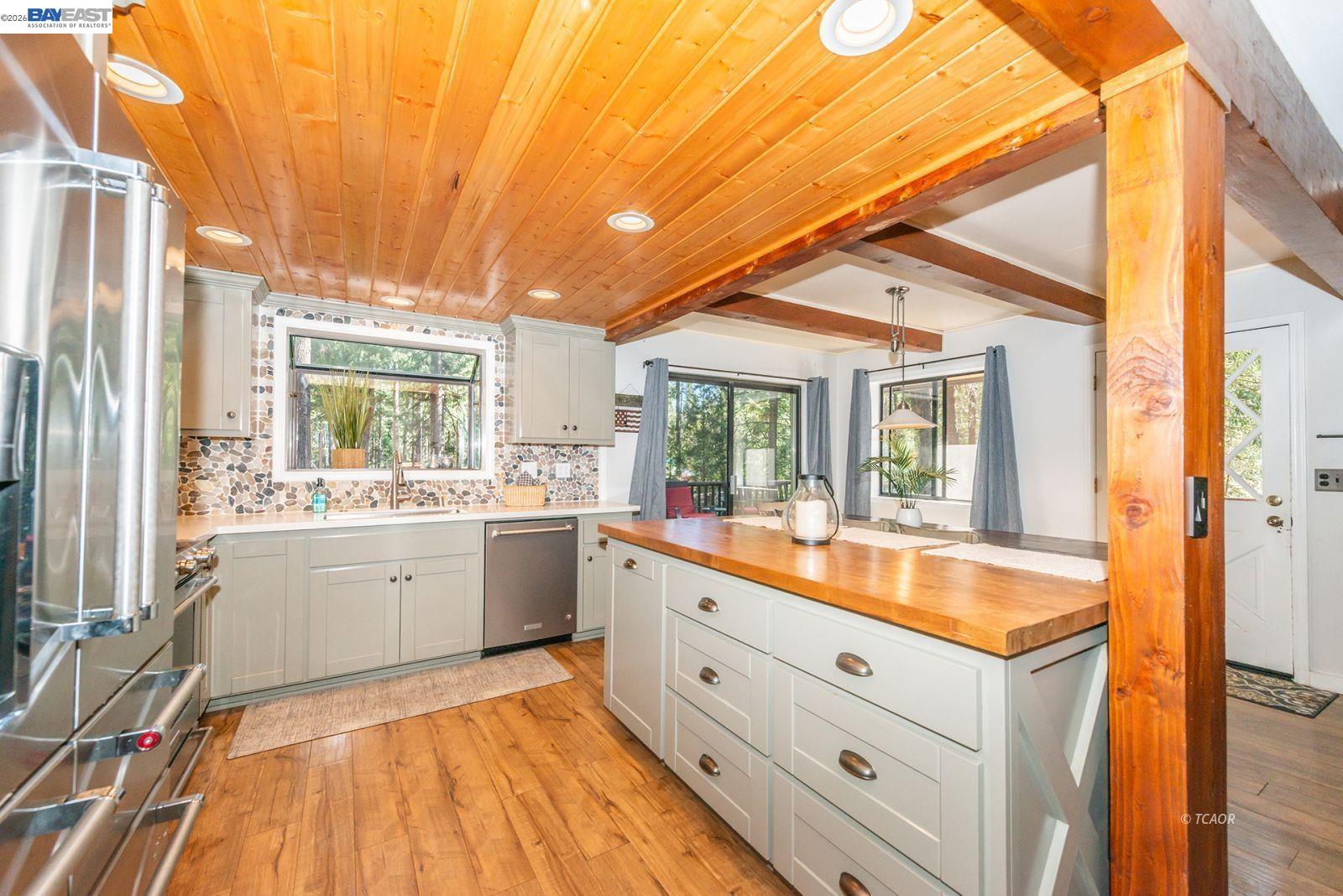 111 Lakeview Drive Trinity Center, CA 96091 - Photo 12 of 46