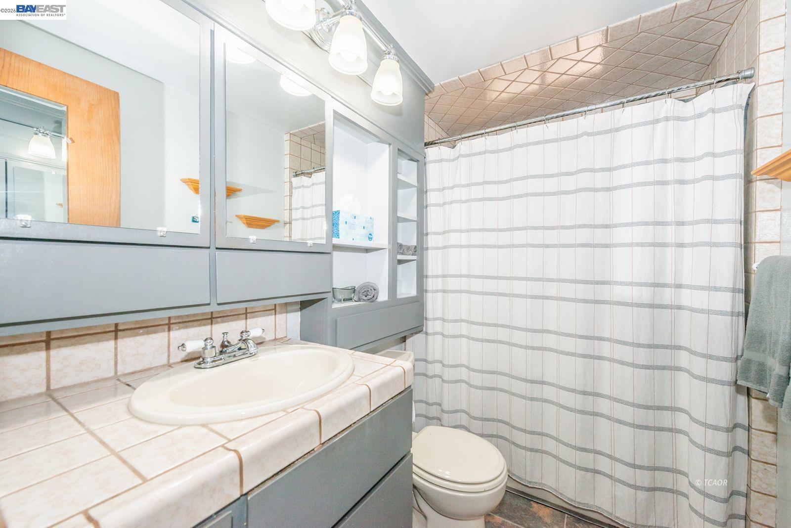 111 Lakeview Drive Trinity Center, CA 96091 - Photo 16 of 46