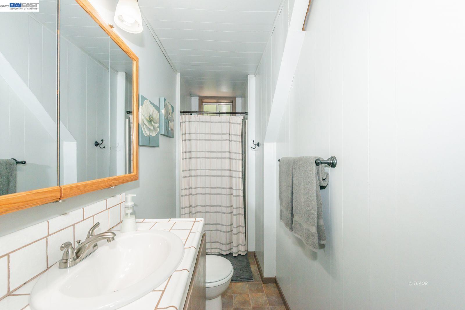 111 Lakeview Drive Trinity Center, CA 96091 - Photo 20 of 46