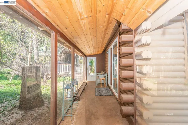 $385,000 | 111 Lakeview Drive, Trinity Center, CA 96091