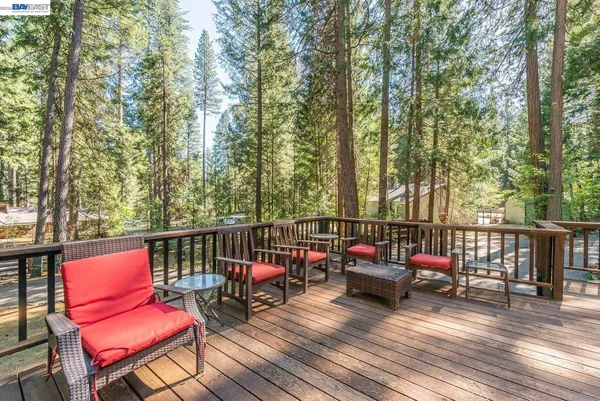 $385,000 | 111 Lakeview Drive, Trinity Center, CA 96091