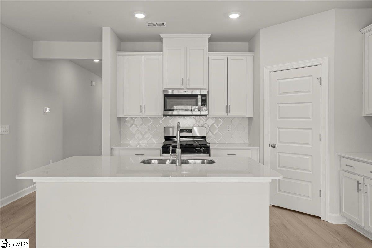 106 Madison Court Gray Court, SC 29645 - Photo 6 of 50