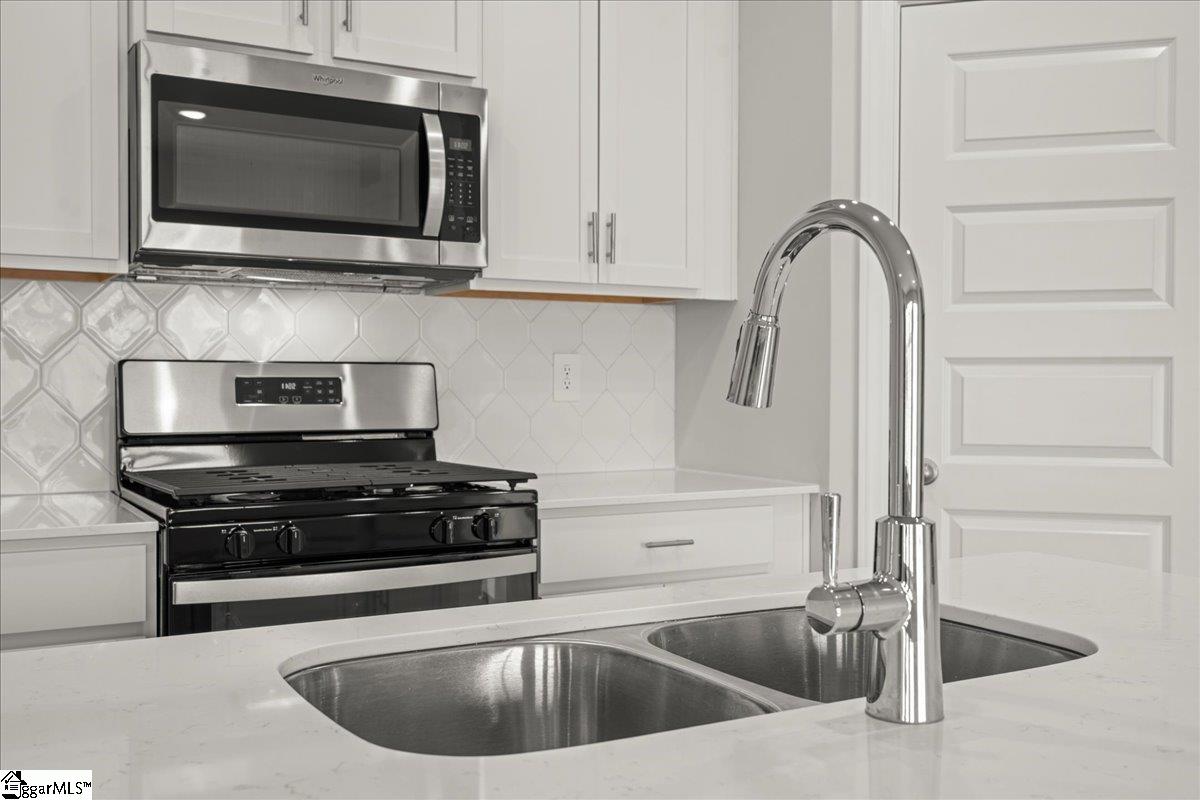 106 Madison Court Gray Court, SC 29645 - Photo 7 of 50