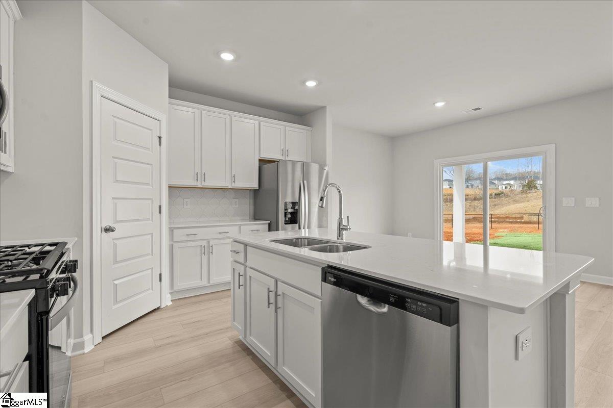 106 Madison Court Gray Court, SC 29645 - Photo 9 of 50