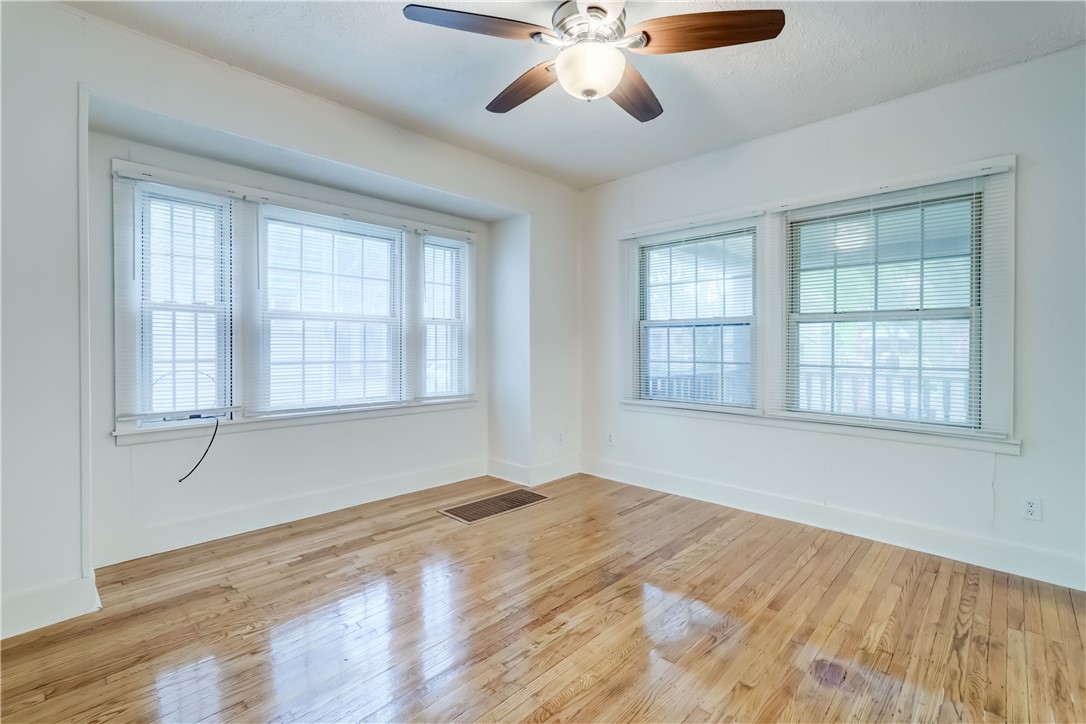 49 Depew Street Rochester, NY 14611 - Photo 7 of 35