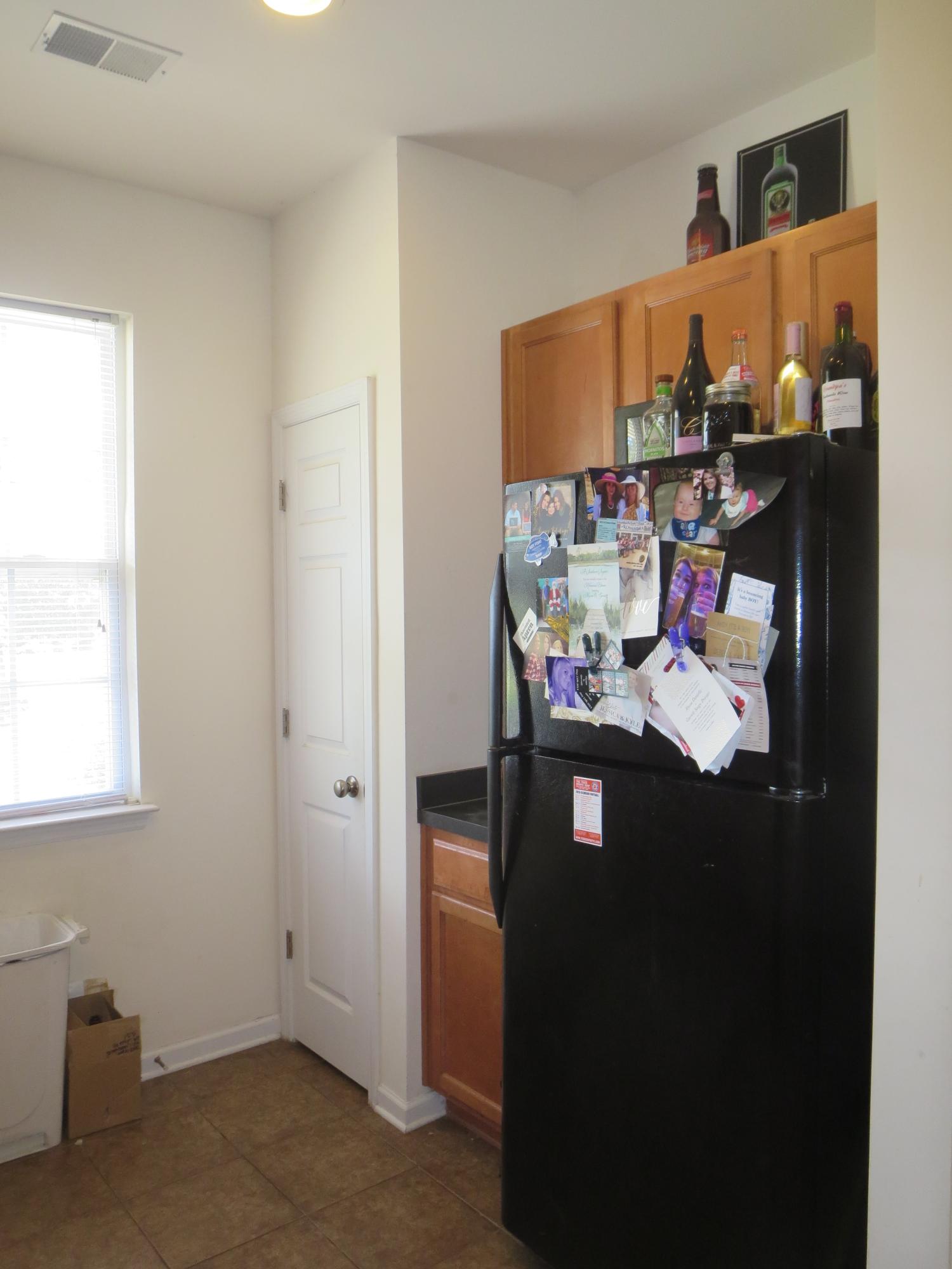1526 Royal Colony Road Johns Island, SC 29455 - Photo 3 of 13 Kitchen2