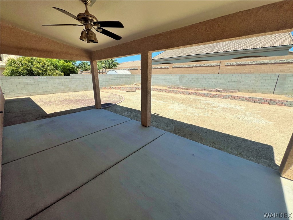 2086 Ranch Road Kingman, AZ 86401 - Photo 23 of 28 Patio