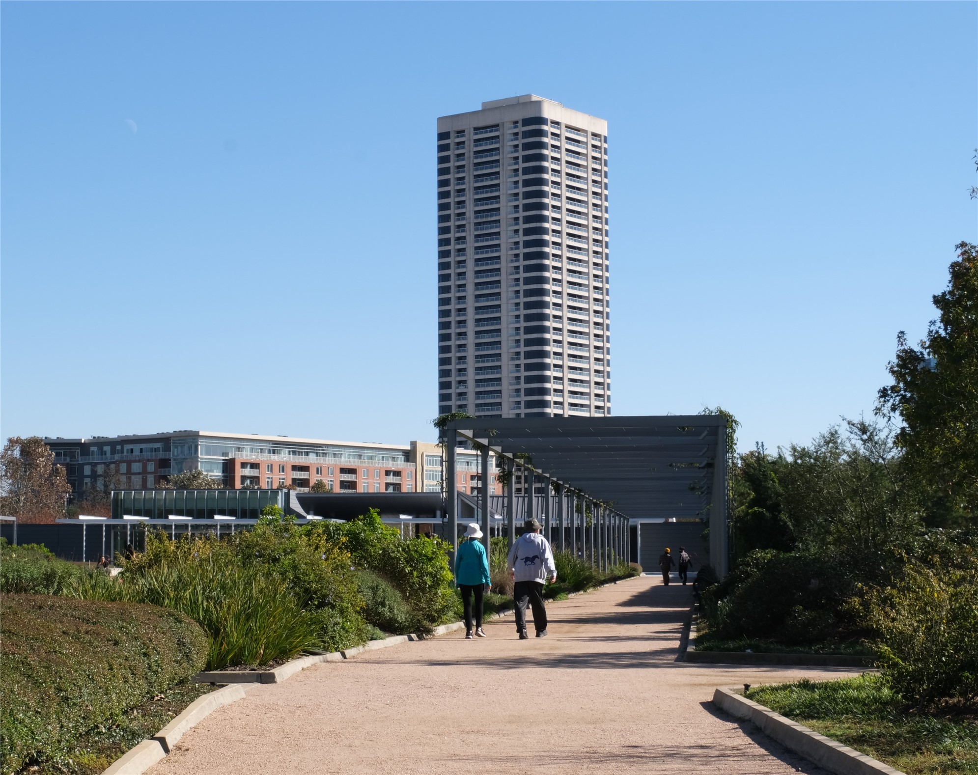 1701 Hermann Drive, Unit 34L Houston, TX 77004 - Photo 37 of 37 At the Parklane you can be at the heart of it all, but still feel like you are in a suburban park. Come visit us today and find your urban oasis.
