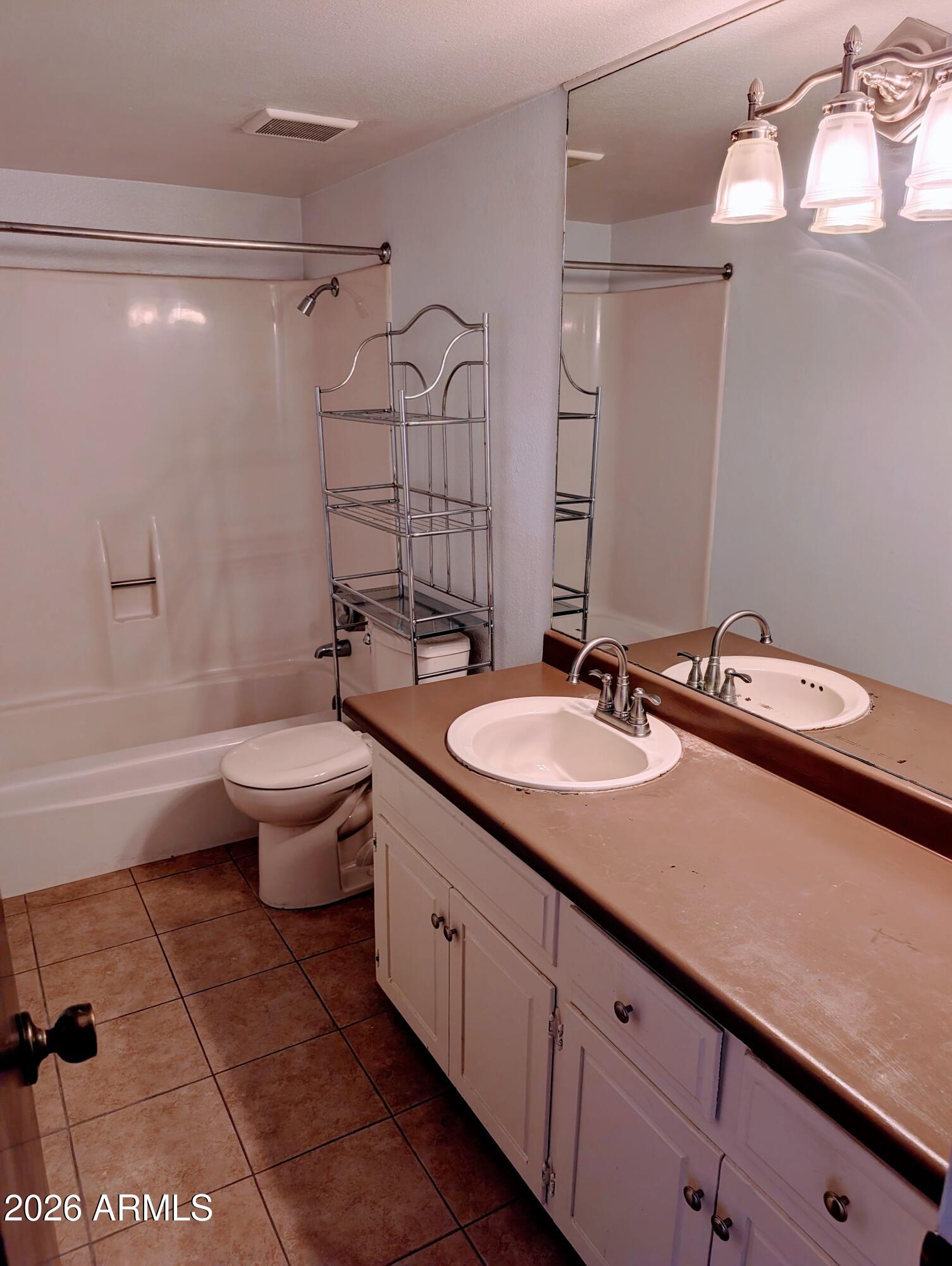 7126 North 19th Avenue, Unit 118 Phoenix, AZ 85021 - Photo 12 of 25 Master bath