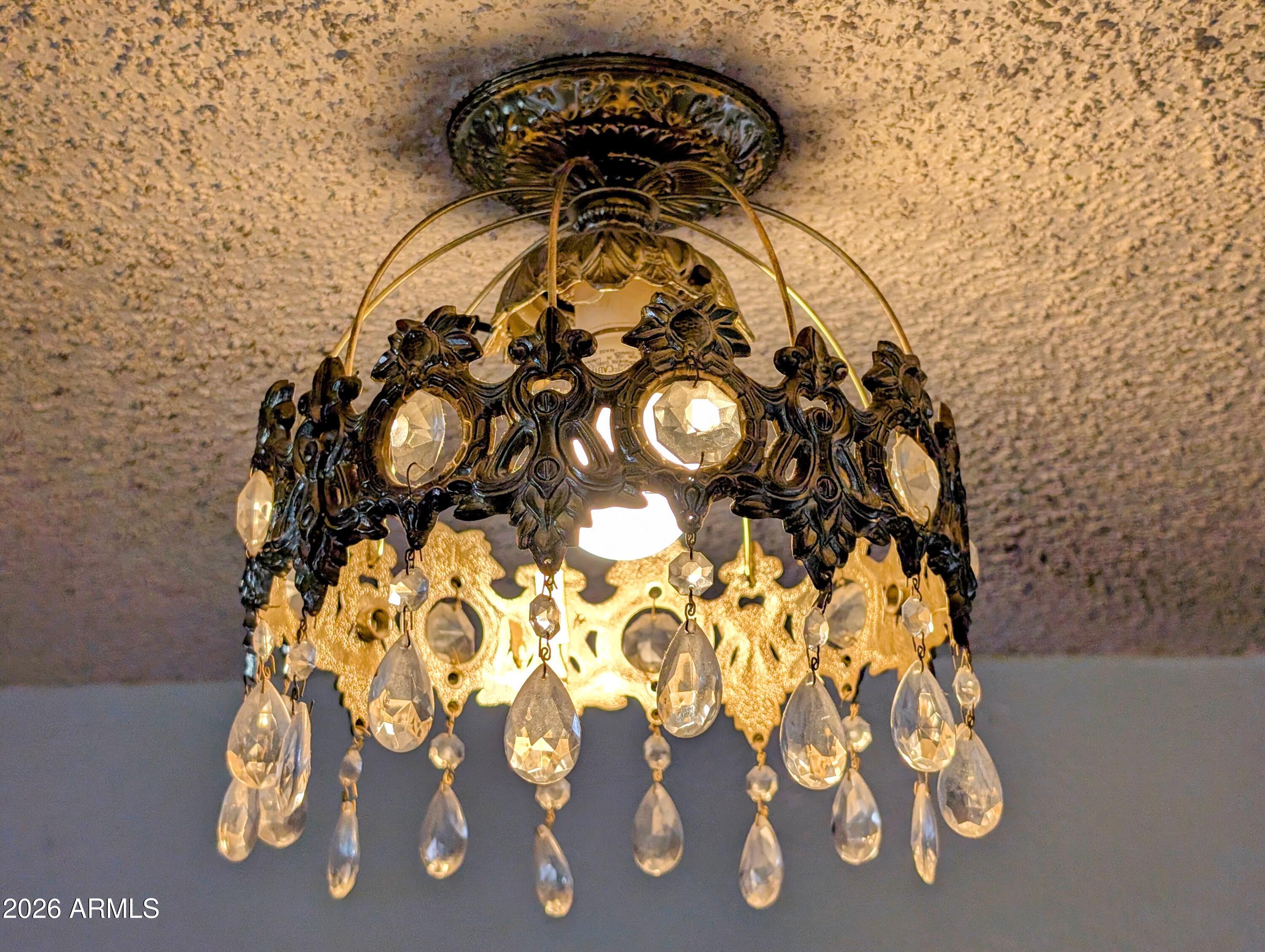 7126 North 19th Avenue, Unit 118 Phoenix, AZ 85021 - Photo 5 of 25 beautiful lighting-EDIT