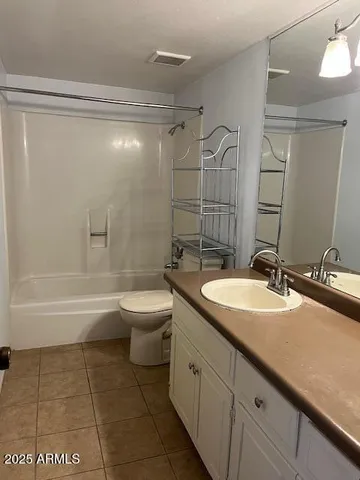 a view of a indoor garage