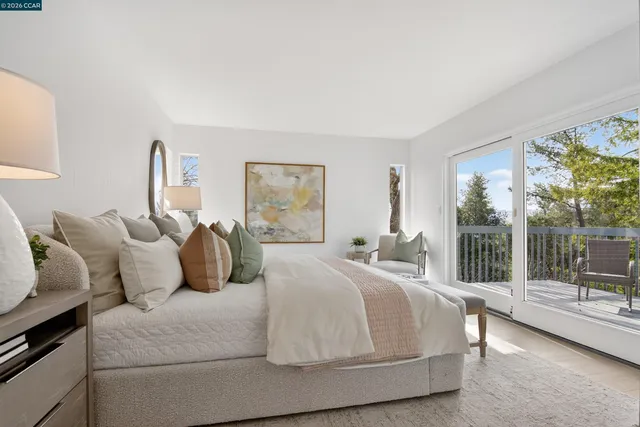 $1,549,000 | 22 Las Palomas, Orinda, CA 94563