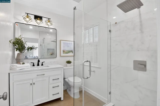 $1,549,000 | 22 Las Palomas, Orinda, CA 94563