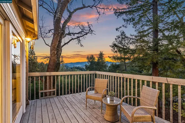 $1,549,000 | 22 Las Palomas, Orinda, CA 94563