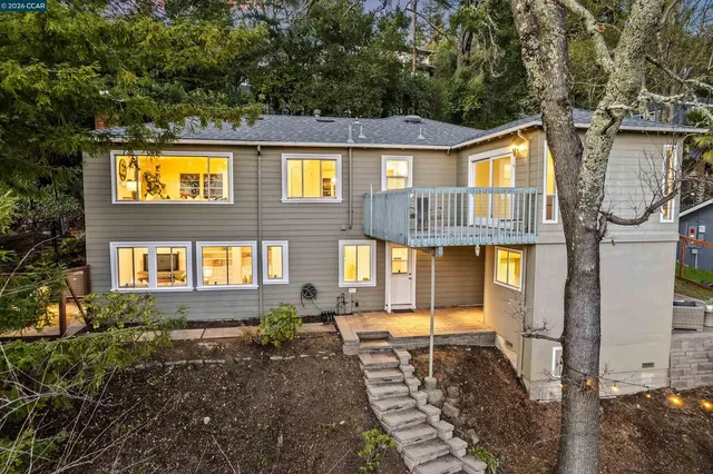 $1,549,000 | 22 Las Palomas, Orinda, CA 94563