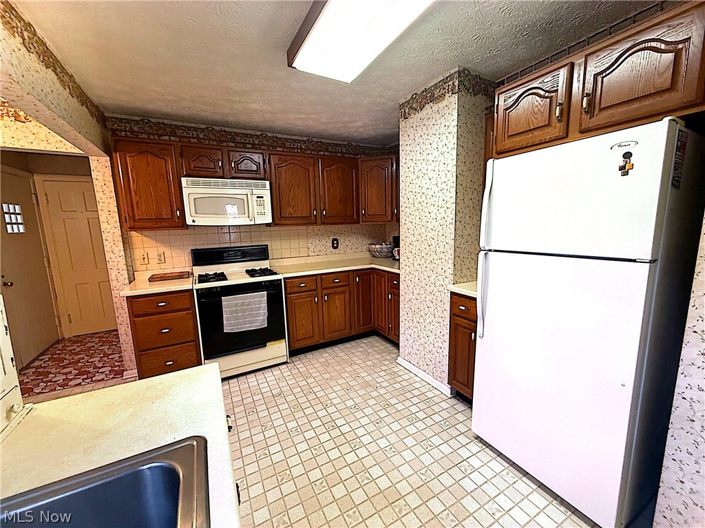1502 Slusser Road Akron, OH 44305 - Photo 6 of 26 Gallery Image 6