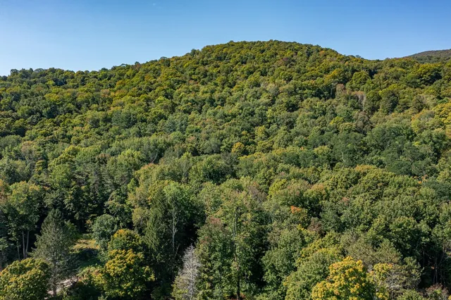 $399,500 | 2937 Dorset West Road, Dorset, VT 05251