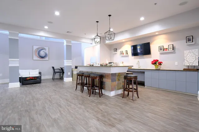 $309,900 | 505 Sunset View Terrace Southeast, Unit 104, Leesburg, VA 20175