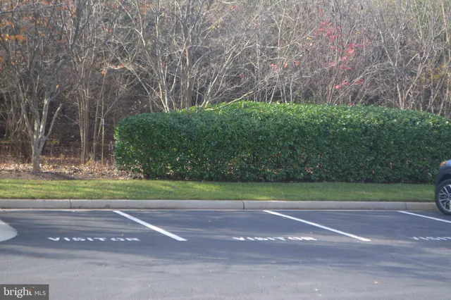 $309,900 | 505 Sunset View Terrace Southeast, Unit 104, Leesburg, VA 20175