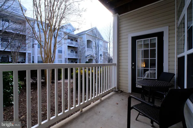 $309,900 | 505 Sunset View Terrace Southeast, Unit 104, Leesburg, VA 20175