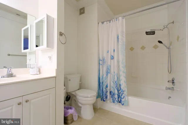 $309,900 | 505 Sunset View Terrace Southeast, Unit 104, Leesburg, VA 20175